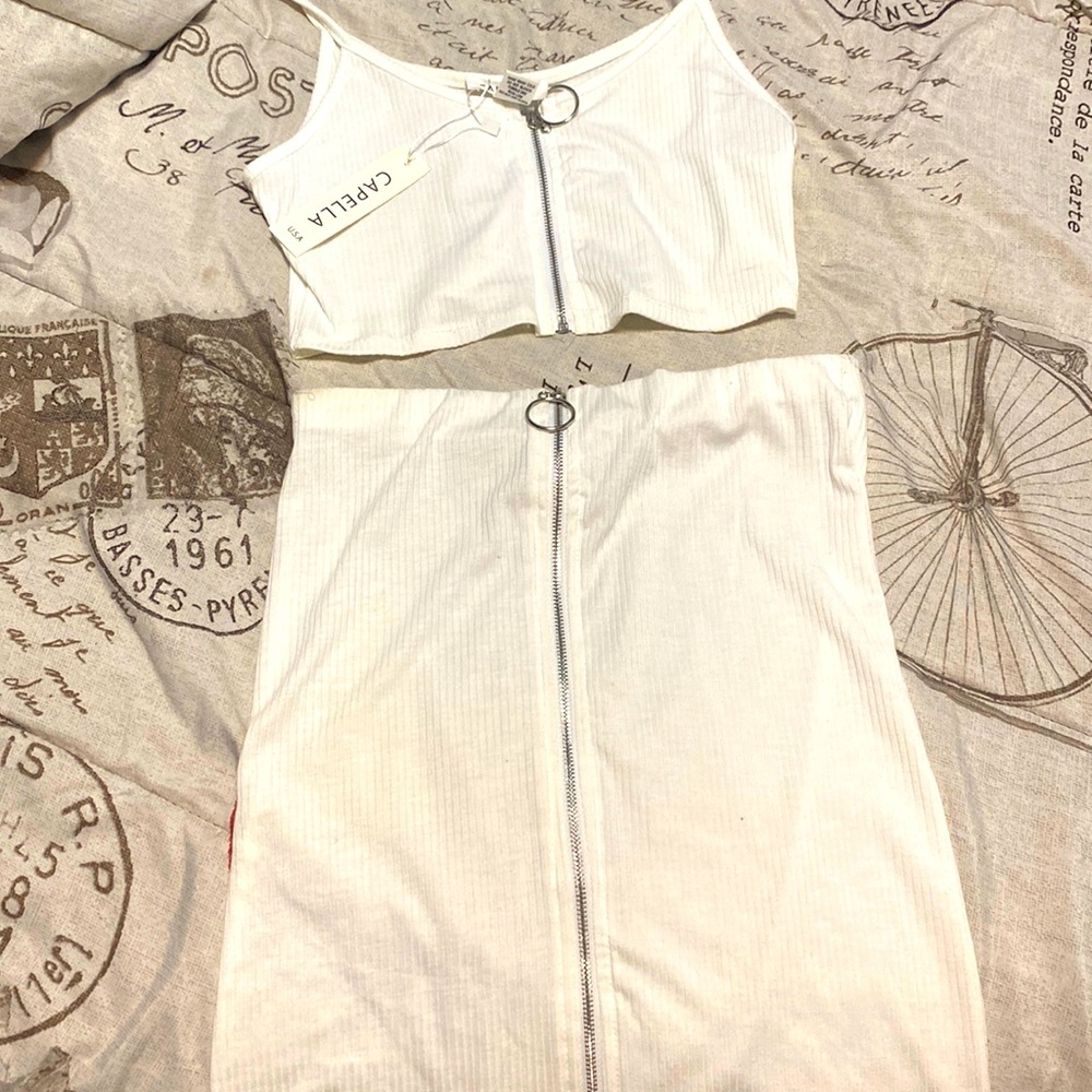 Crop top shirt and skirt and never worn